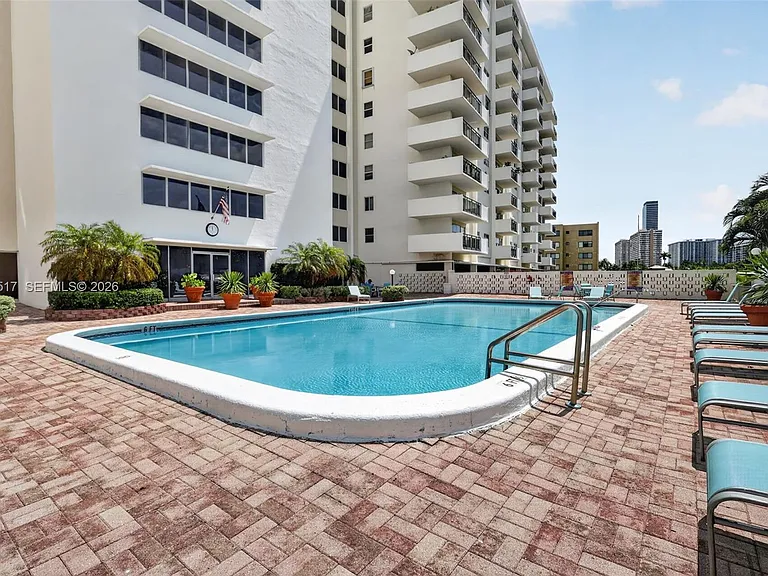 401 Golden Isles Dr #208 — Photo 36