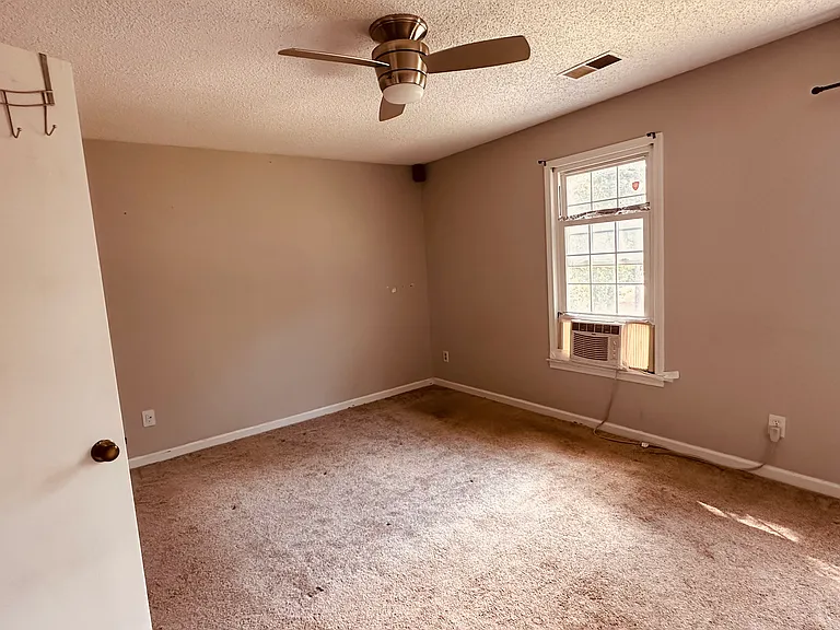5598 Charmaine Bnd — Photo 11