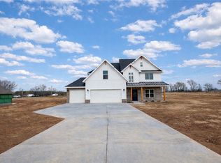 2100 Taylor Orchard Rd, Gentry, AR 72734