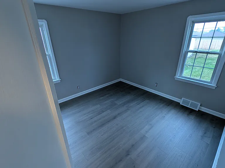 8900 Fernhill Ave — Photo 9