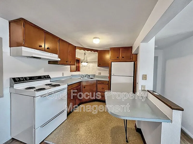 1 bed, 1.0 bath, $795 — Photo 4
