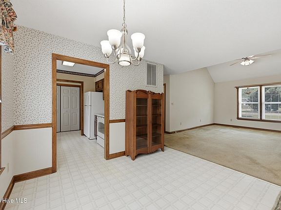 3rd image of 2008 Shady Drive