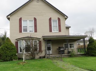 904 W Water St, Flemingsburg, KY 41041