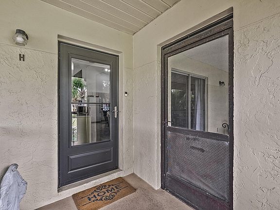 2nd image of 6544 Chasewood Drive #H