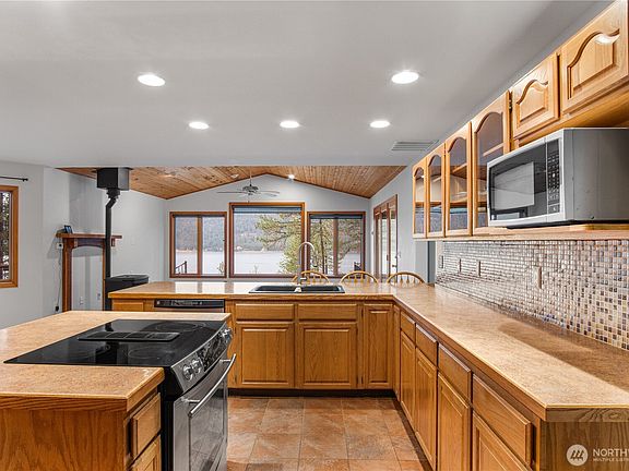 3rd image of 2378 Eagle River Way