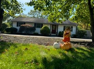 498 N Main St, Raynham, MA 02767