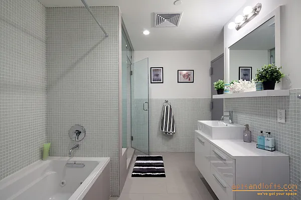 Sold by aptsandlofts.com | media 12