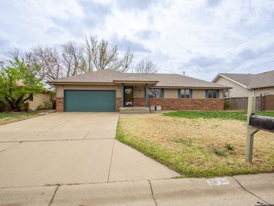 2430 Village Ln, Salina, KS, 67401