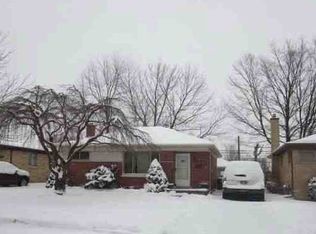 450 N Leona Ave, Garden City, MI 48135