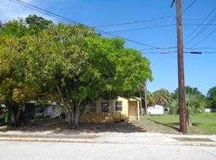 607 N 21st St, Fort Pierce, FL 34950