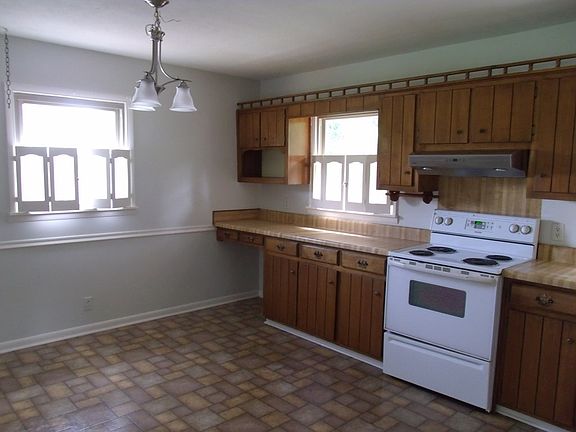 3rd image of 209 Virginia Ave