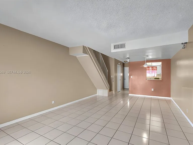 1757 W 57th St #211 — Photo 8