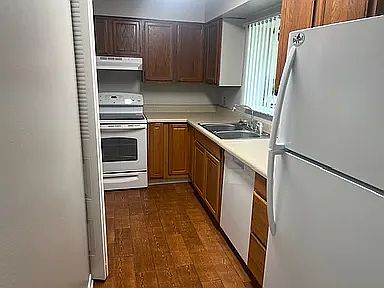 4th image of 6902 SW 42nd Pl