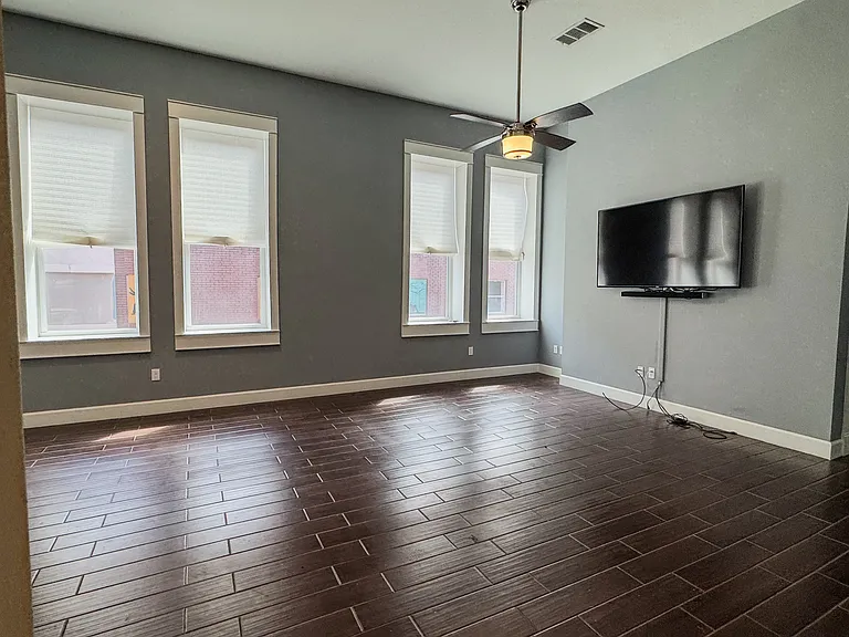 2901 Lee St #1 — Photo 14