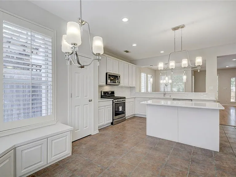 2614 Kinney Oaks Ct — Photo 13