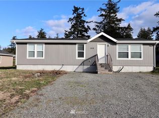 1018 Shawn Ave, Oak Harbor, WA 98277