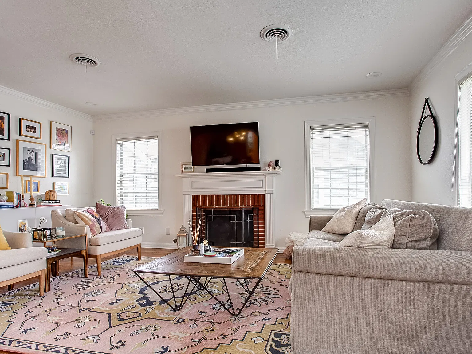 2 bed, 1136 sqft, $2,600 — Photo 4