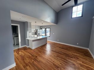 1035 Montauk Hwy #5, Copiague, NY 11726