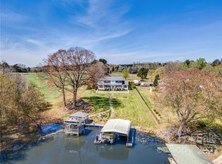 46338 Chase Point Rd, Norwood, NC 28128