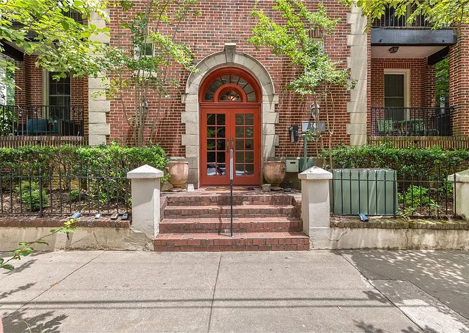 741 Frederica St NE #17