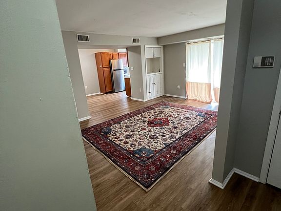 4th image of 12211 Stevenson Ct #1221