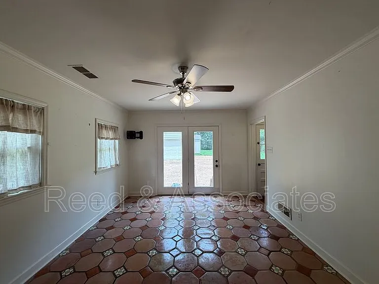 2520 Moore Rd — Photo 8