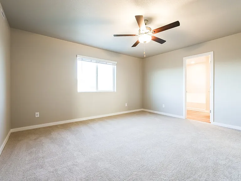 7324 Crystal Ave — Photo 10