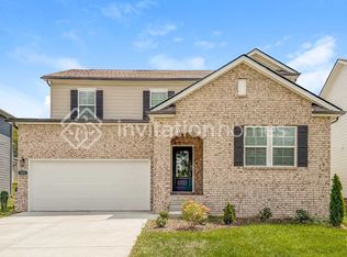 241 W Millbrook Dr, Spring Hill, TN 37174