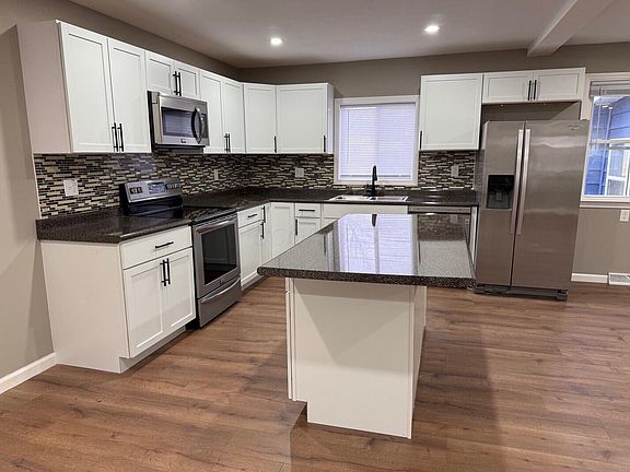 3rd image of 2217 Strimple Ave