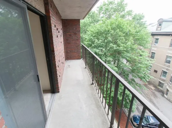 100 Marion St APT 44, Brookline, MA 02446