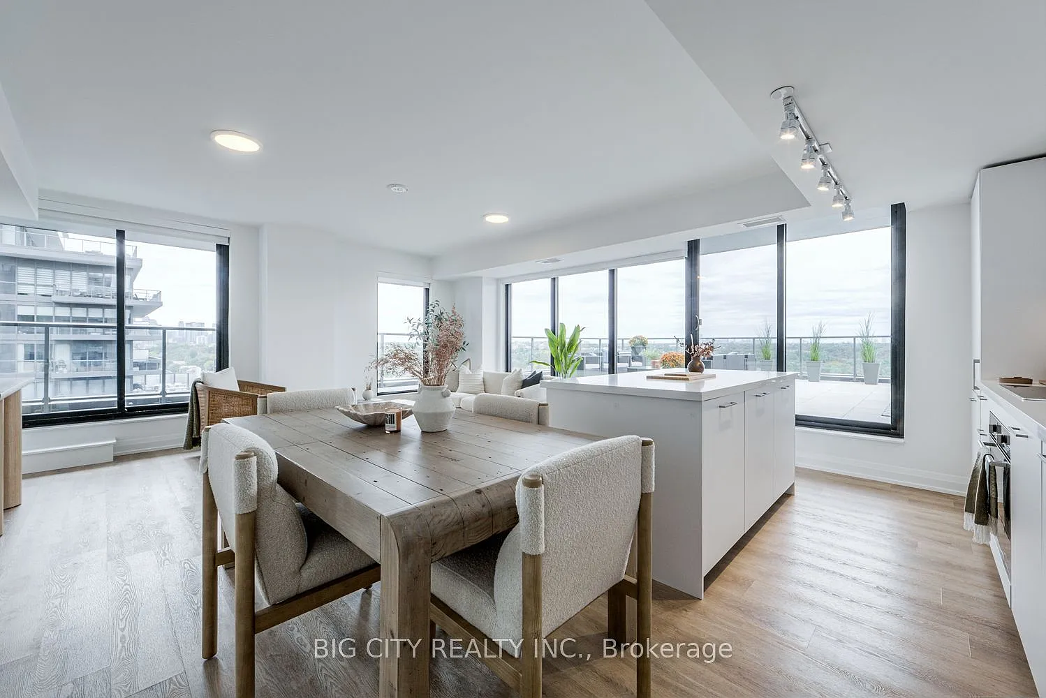 2 bed, $4,750 — Photo 3