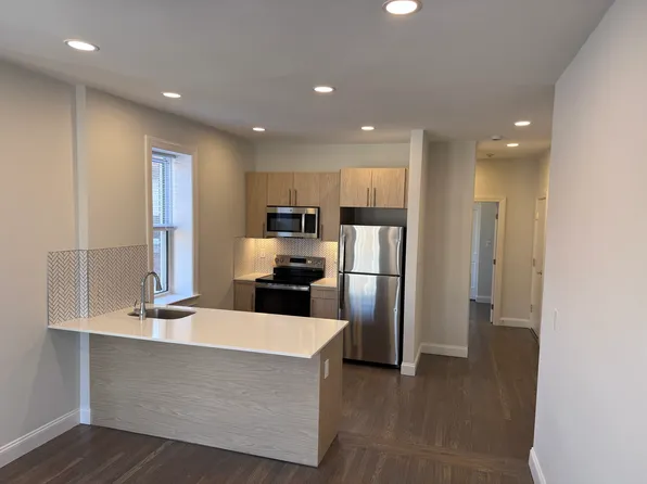 113 Park Dr, Boston, MA