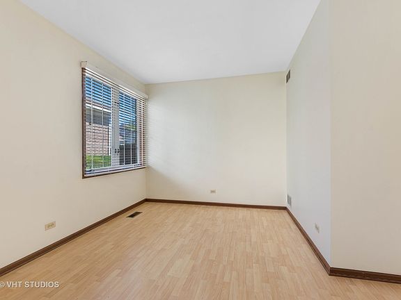 4th image of 1143 S Parkside Dr #N2