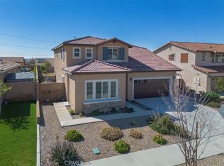 15755 Parry Peak Dr, Fontana, CA