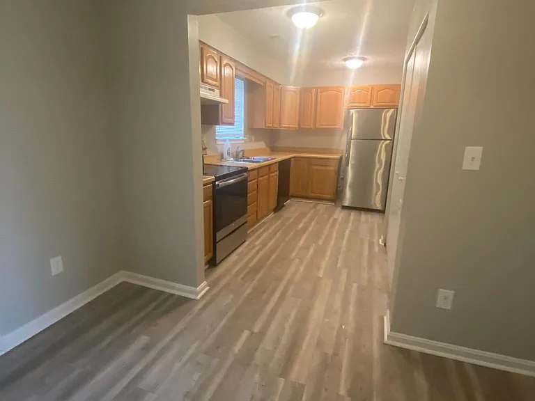 8417 Damascus Rd — Photo 8