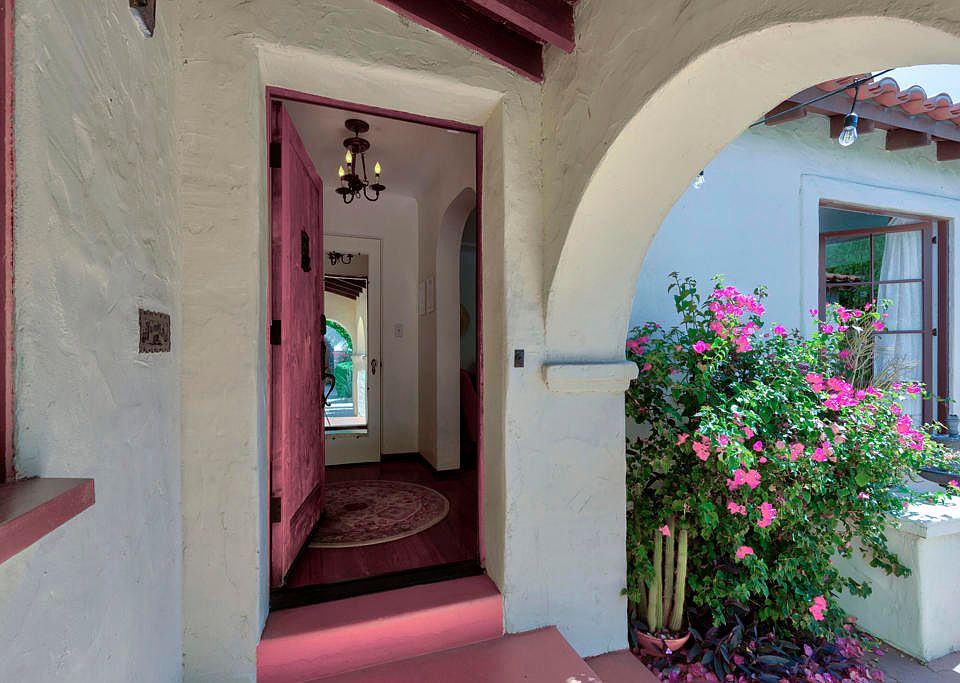 1st image of 524 S Calle Ajo