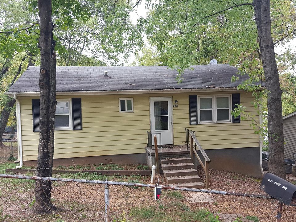 1st image of 3919 SE Lilac Ave