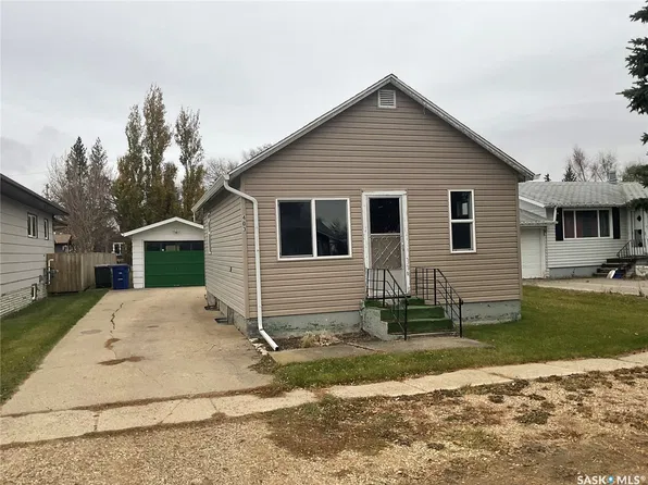403 Main Street, Wakaw, SK S0K 4P0
