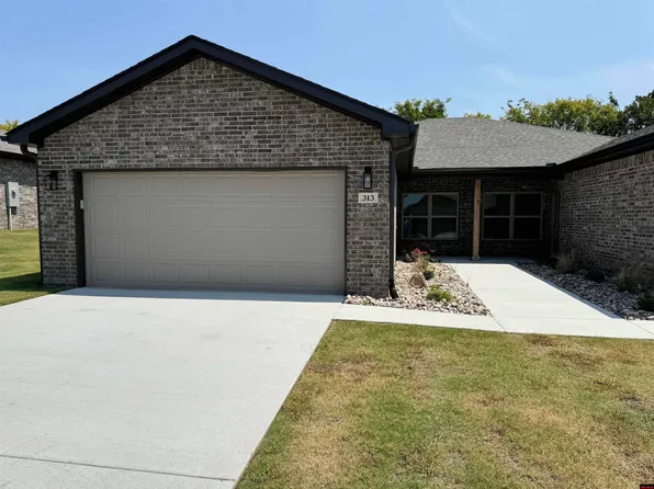 313 Turnberry Ct, Mountain Home, AR 72653