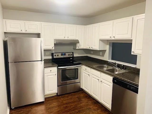 Maple Park Apartments — Photo 16