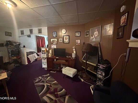 5th image of 1211 Manila St