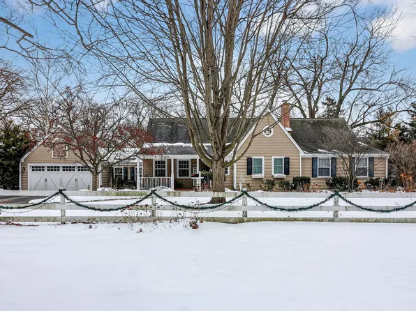 1533 Grant St, Downers Grove, IL 60515