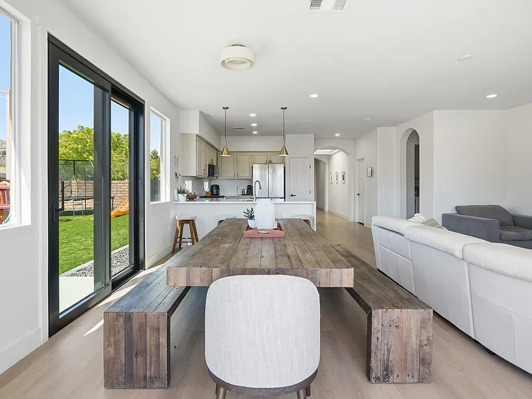 11063 Pegasus Dr — Photo 5