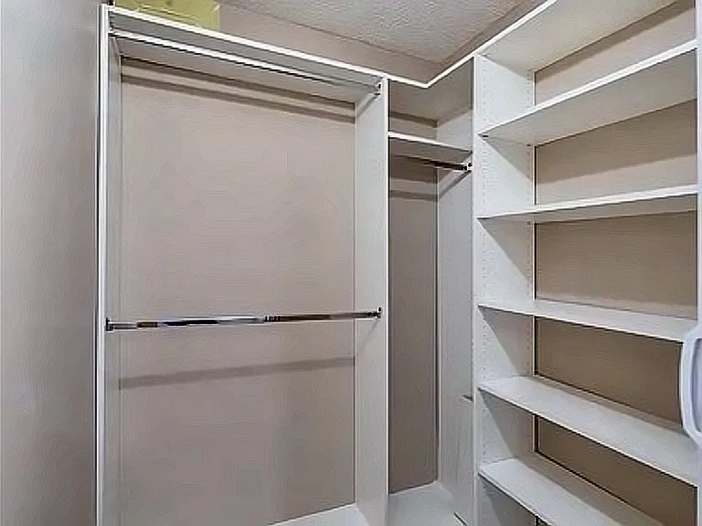 708 Executive Center Dr #12 — Photo 4