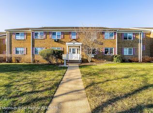 80 Manchester Ct APT F, Freehold, NJ 07728