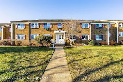 80 Manchester Ct #F Photo 1