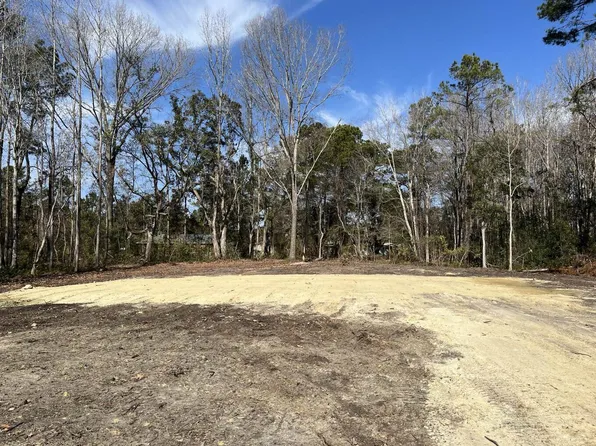 (undisclosed Address), Huger, SC 29450