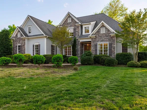 693 Hawthorne Pl, Creedmoor, NC 27522