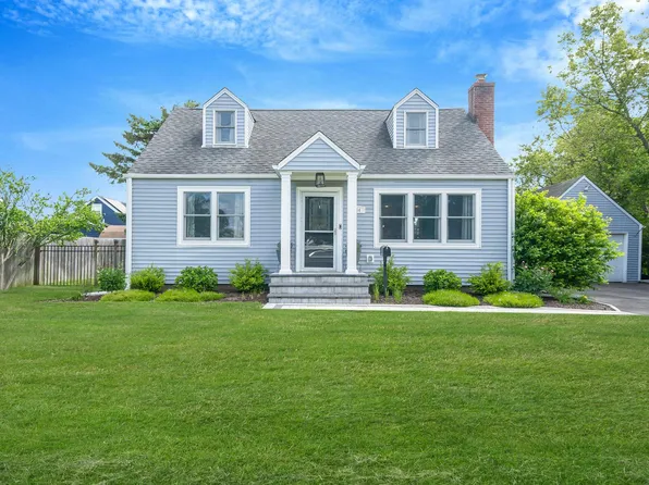 234 6th Avenue, West Babylon, NY 11704