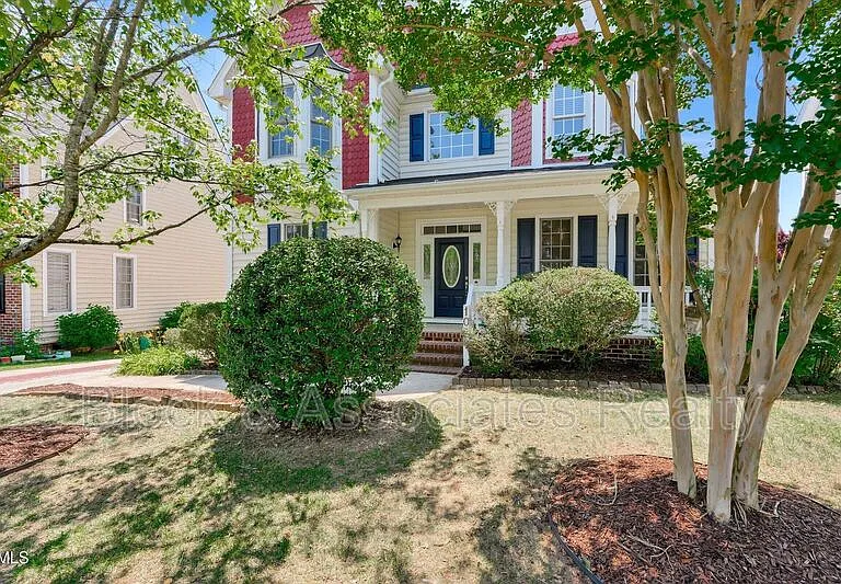 109 Old Savannah Dr — Photo 1